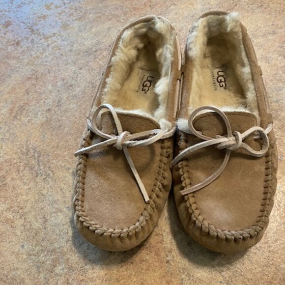 UGG Dakota Slippers Tobacco Color Size 5 - Picture 3 of 10